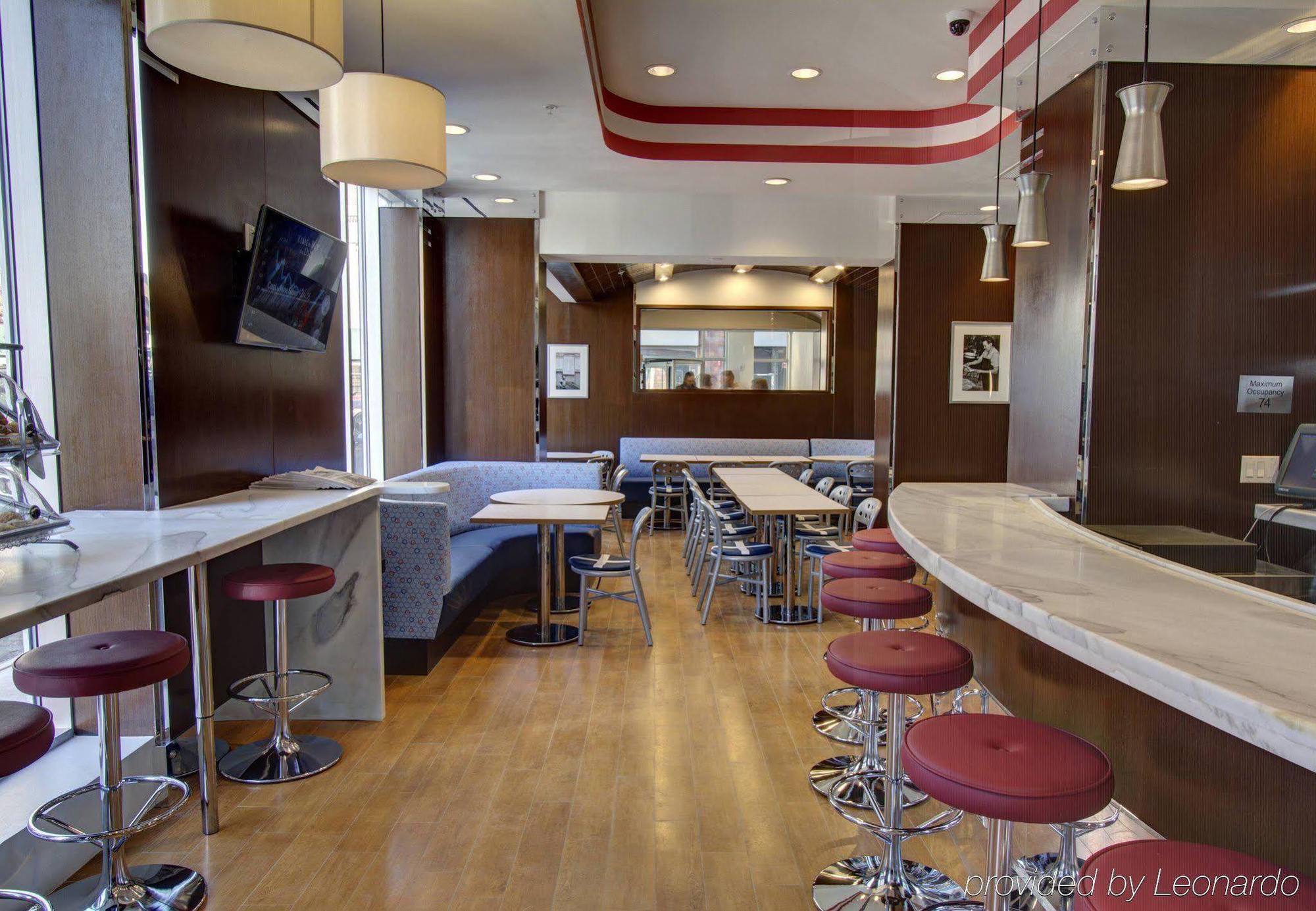 Fairfield Inn By Marriott New York Manhattan/Financial District Bagian luar foto